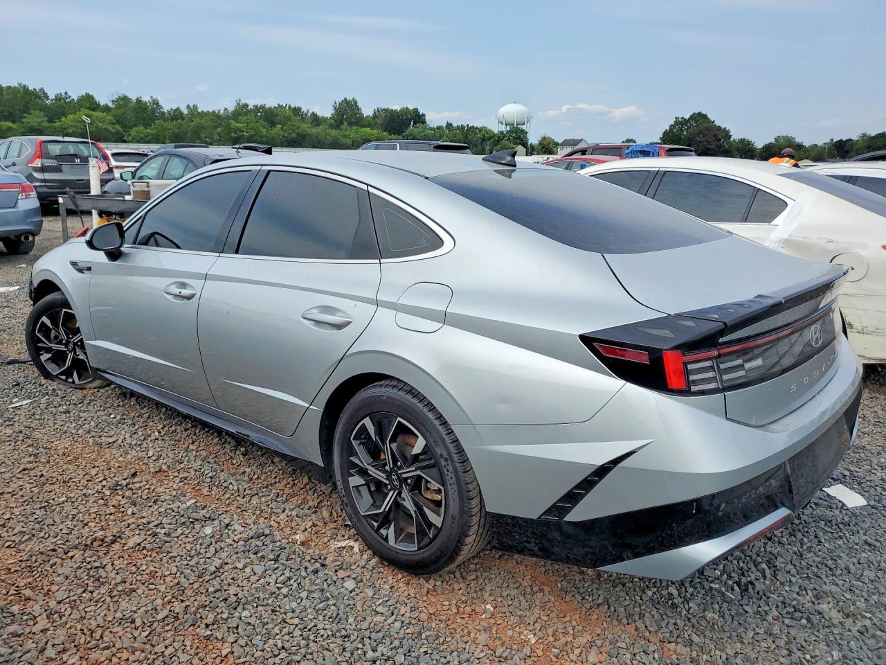 2024 Hyundai Sonata Sel - Image 2