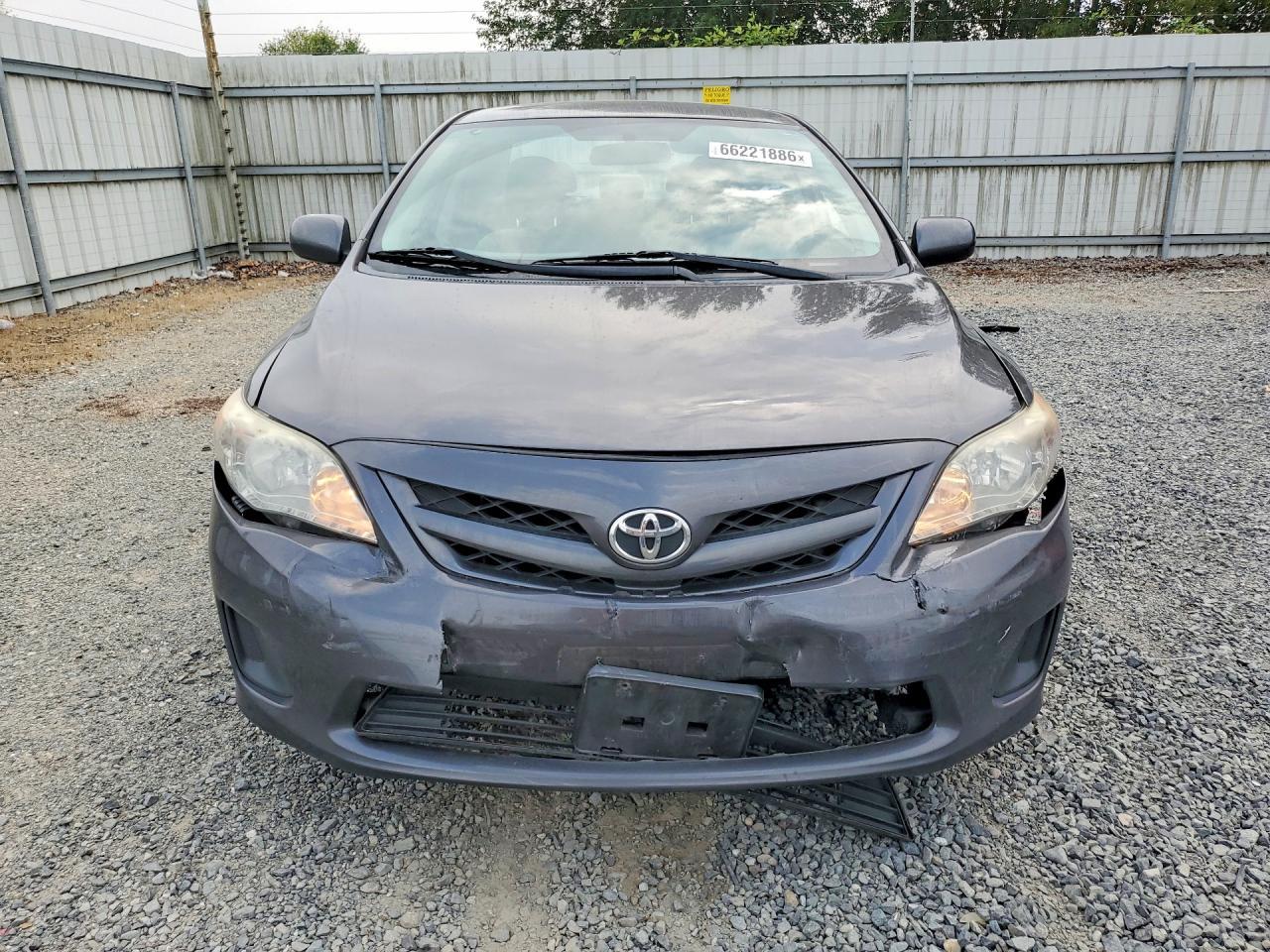 2011 Toyota Corolla Le - Фото 5