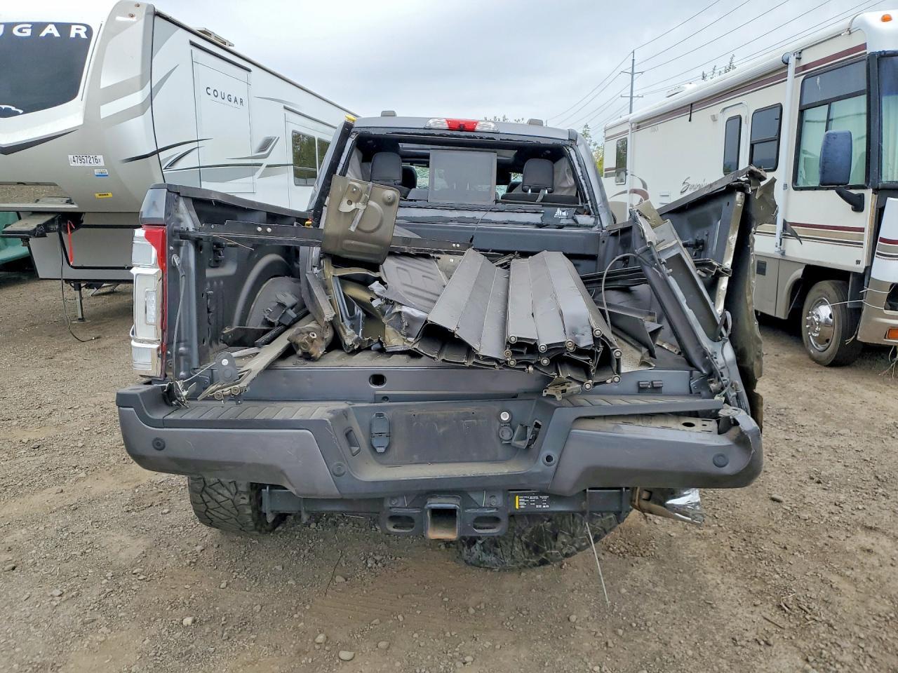 2022 Ford F350 Super Duty - Image 6