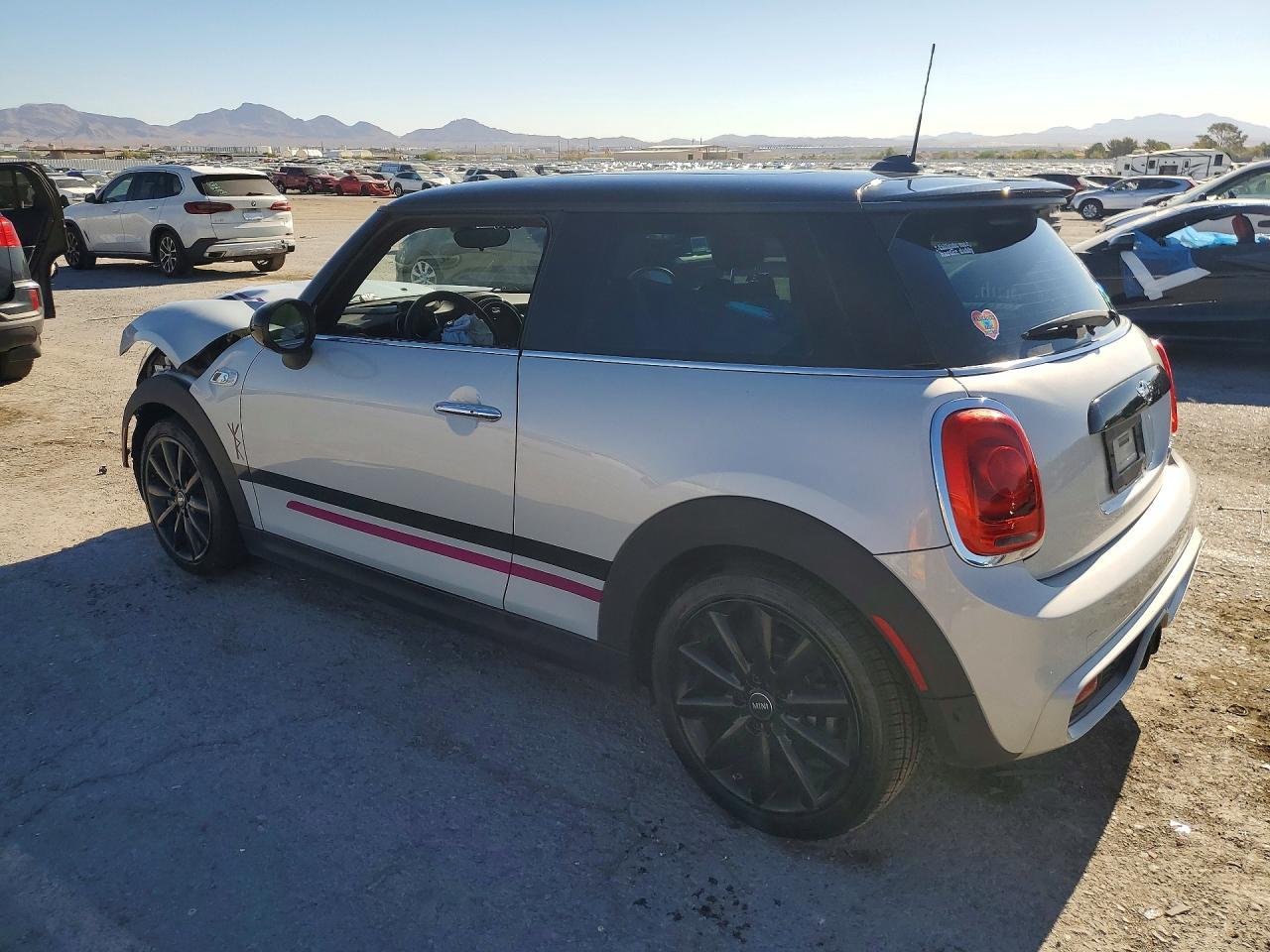 2016 Mini Cooper S - Image 2