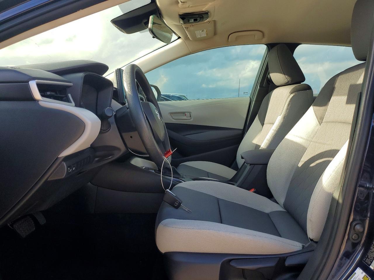 2025 Toyota Corolla Le - Image 7