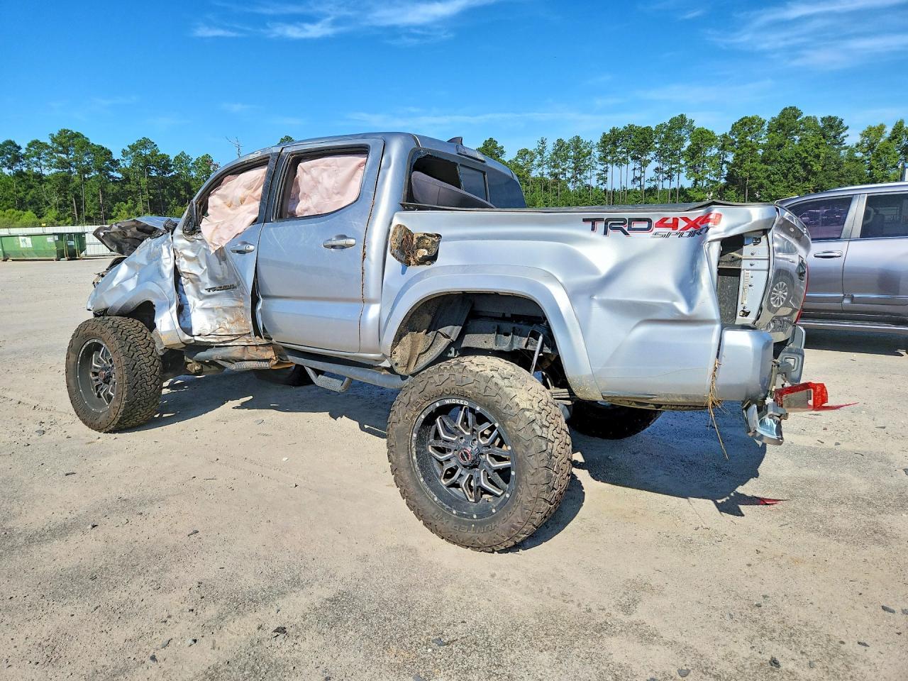 2017 Toyota Tacoma Trd Sport - Image 2