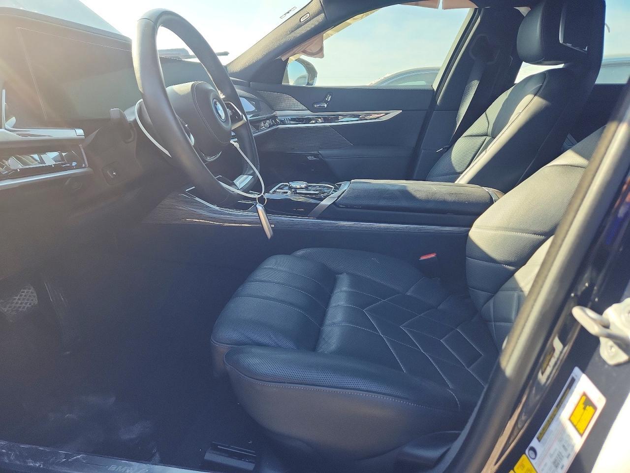 2023 BMW I7 xDrive60 - Фото 7