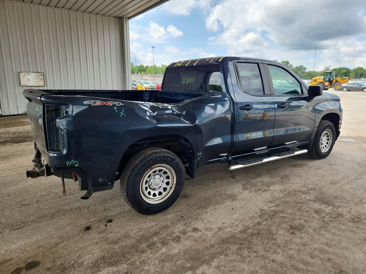 2019 Chevrolet Silverado K1500 - Фото 3