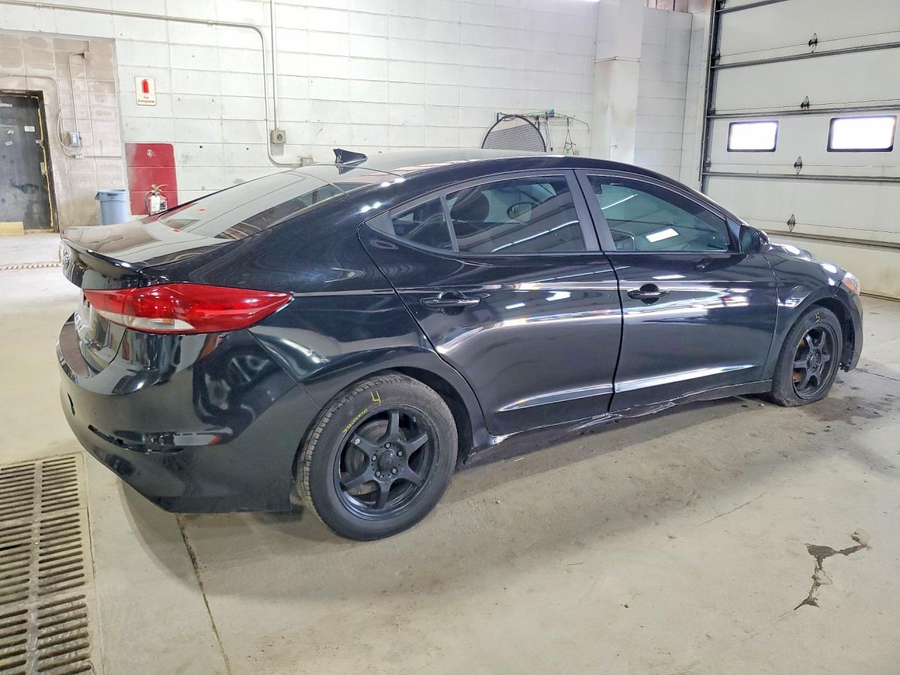 2017 Hyundai Elantra Se - Фото 3