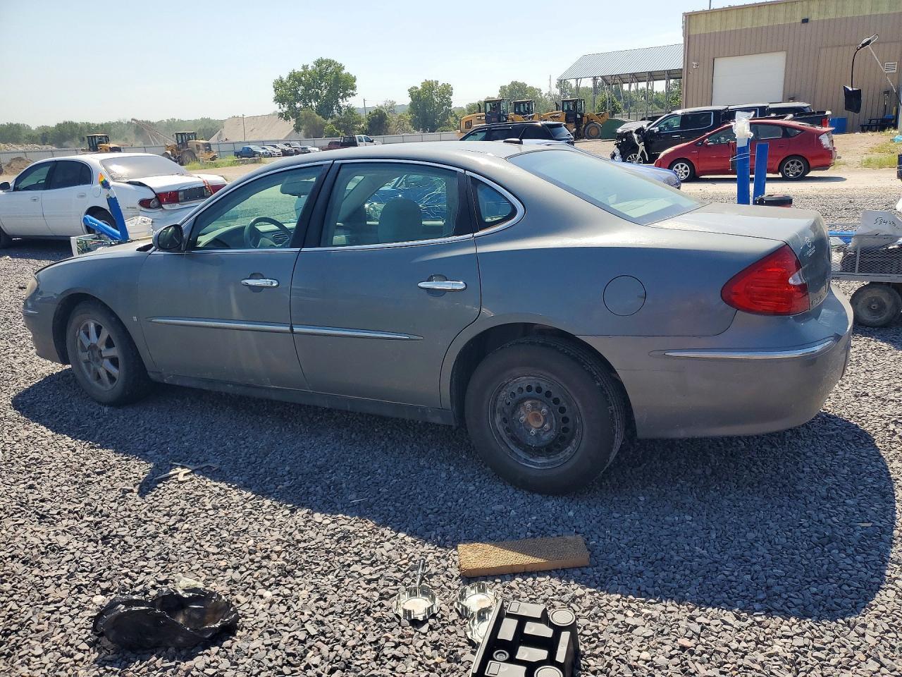 2008 Buick Lacrosse Cx - Image 2