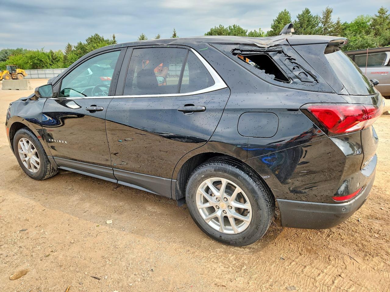 2022 Chevrolet Equinox Lt - Image 2