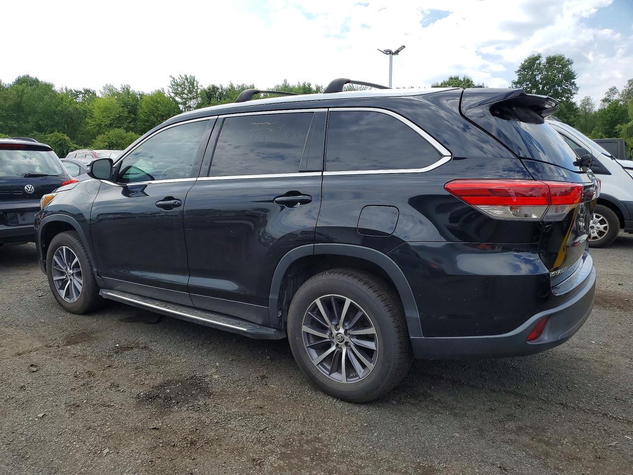2019 Toyota Highlander Xle - Фото 2