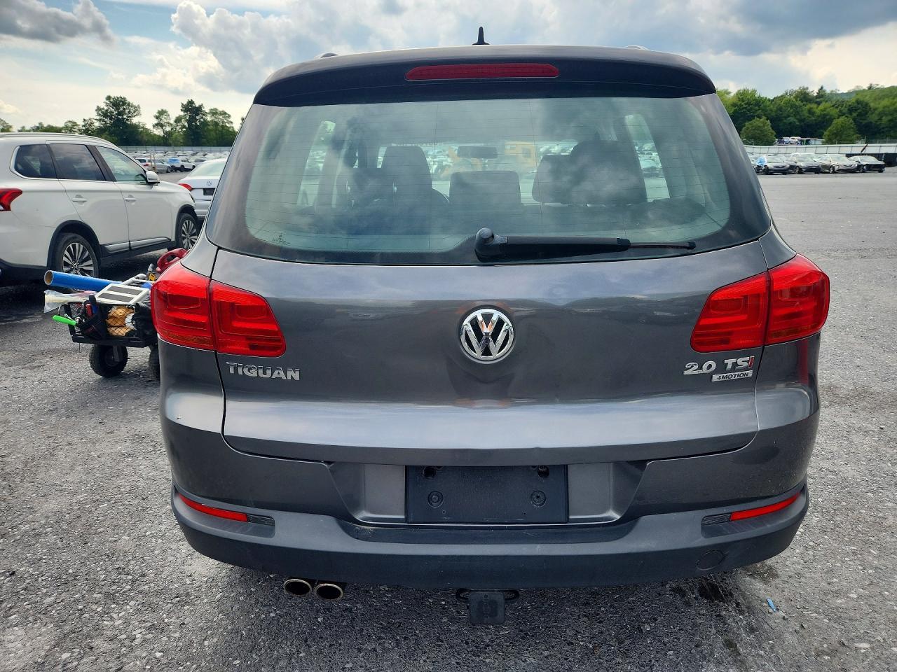 2018 Volkswagen Tiguan Limited - Image 6
