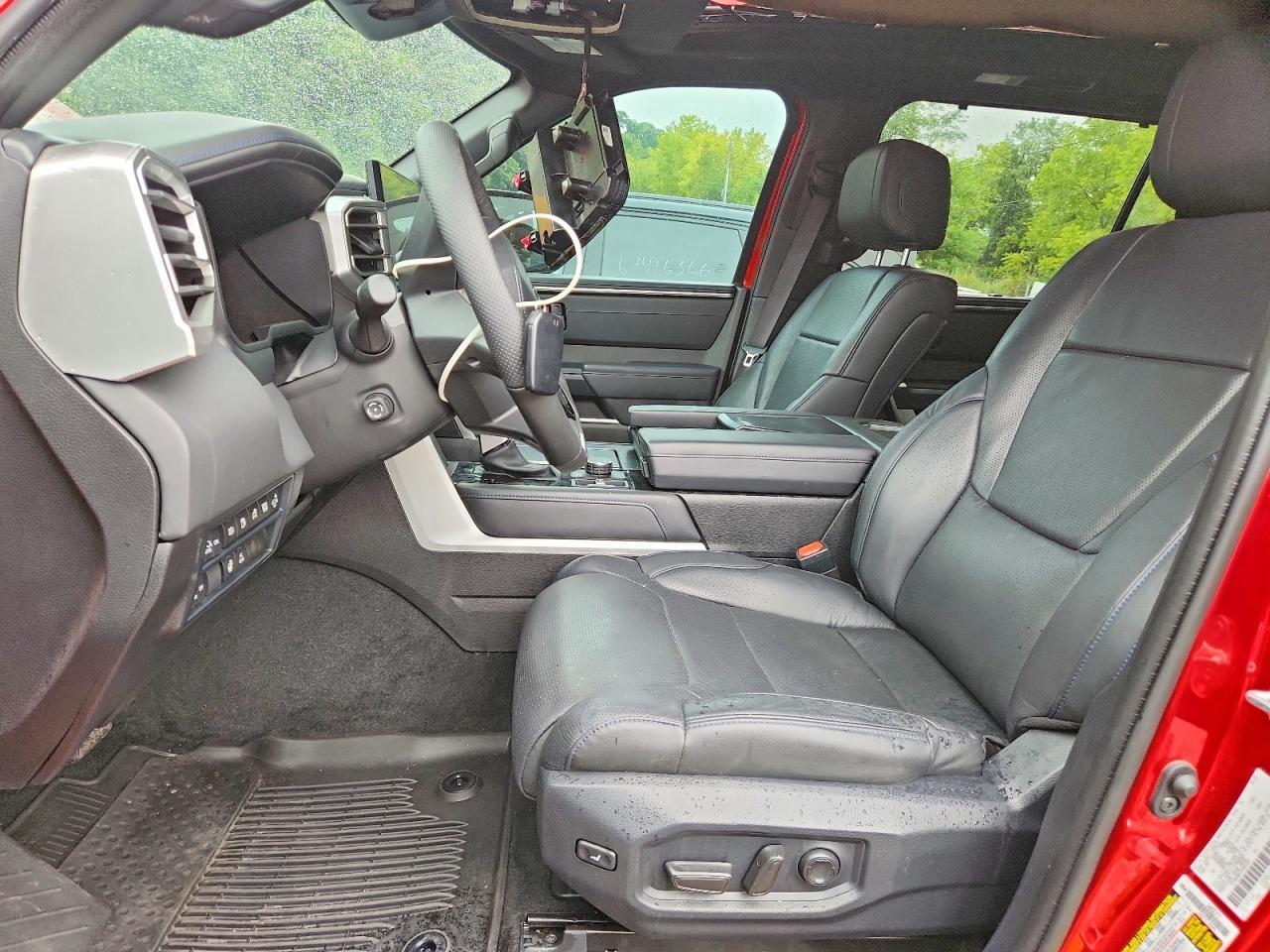 2025 Toyota Sequoia Platinum - Image 7