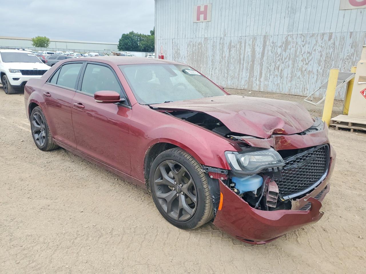 2021 Chrysler 300 S - Фото 4