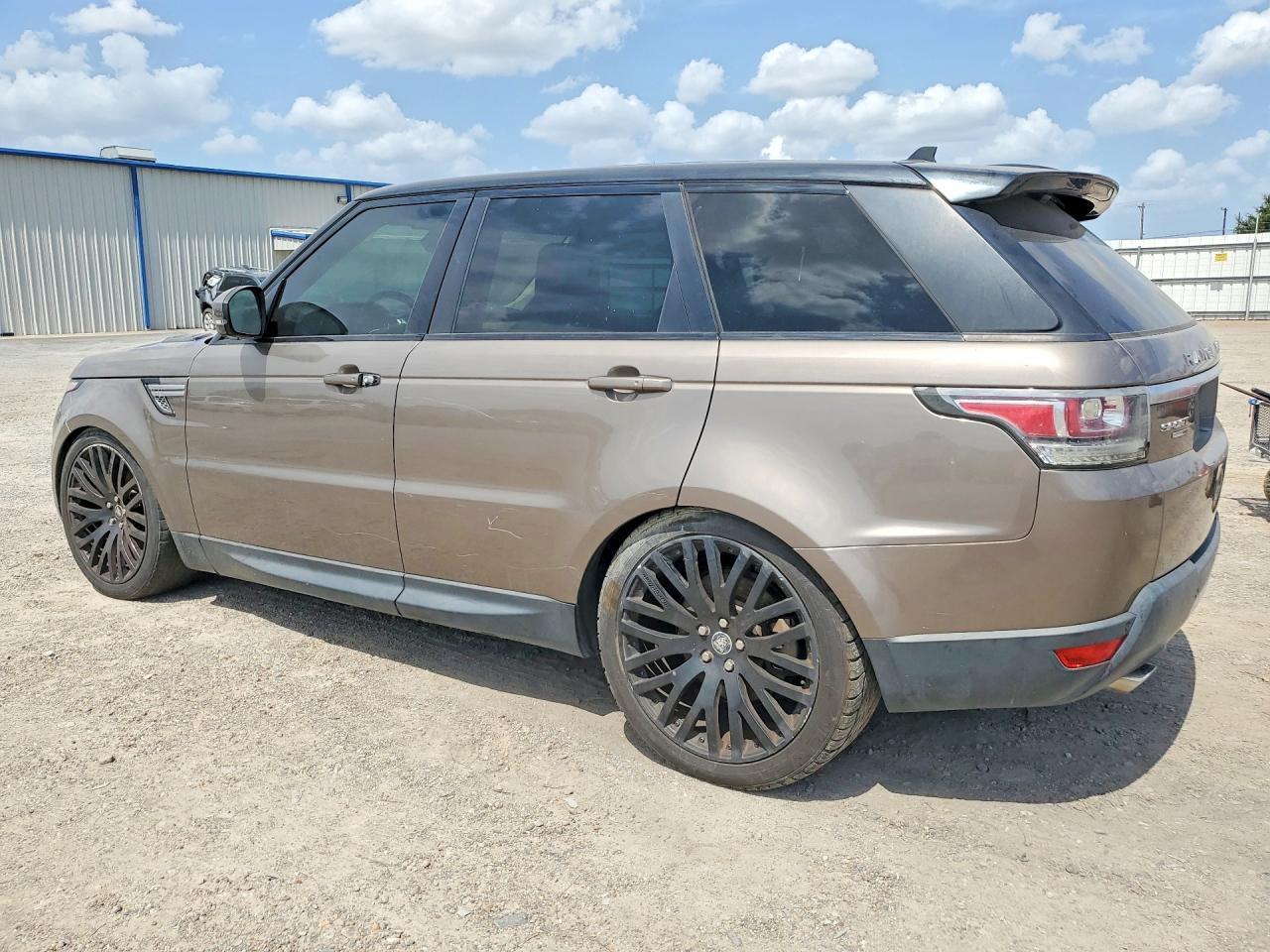 2016 Land Rover Range Rover Sport Hse - Image 2