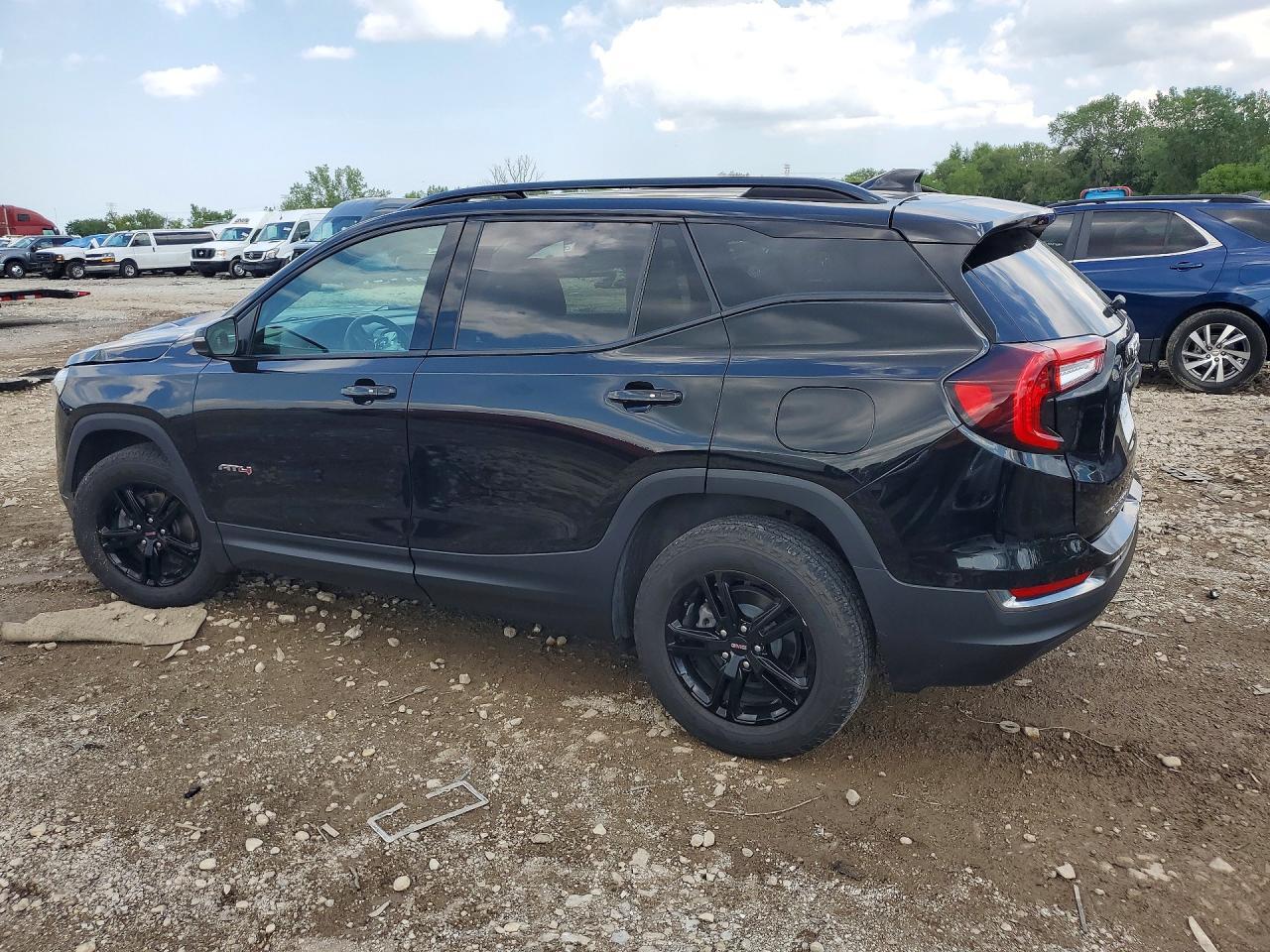 2023 GMC Terrain At4 - Фото 2