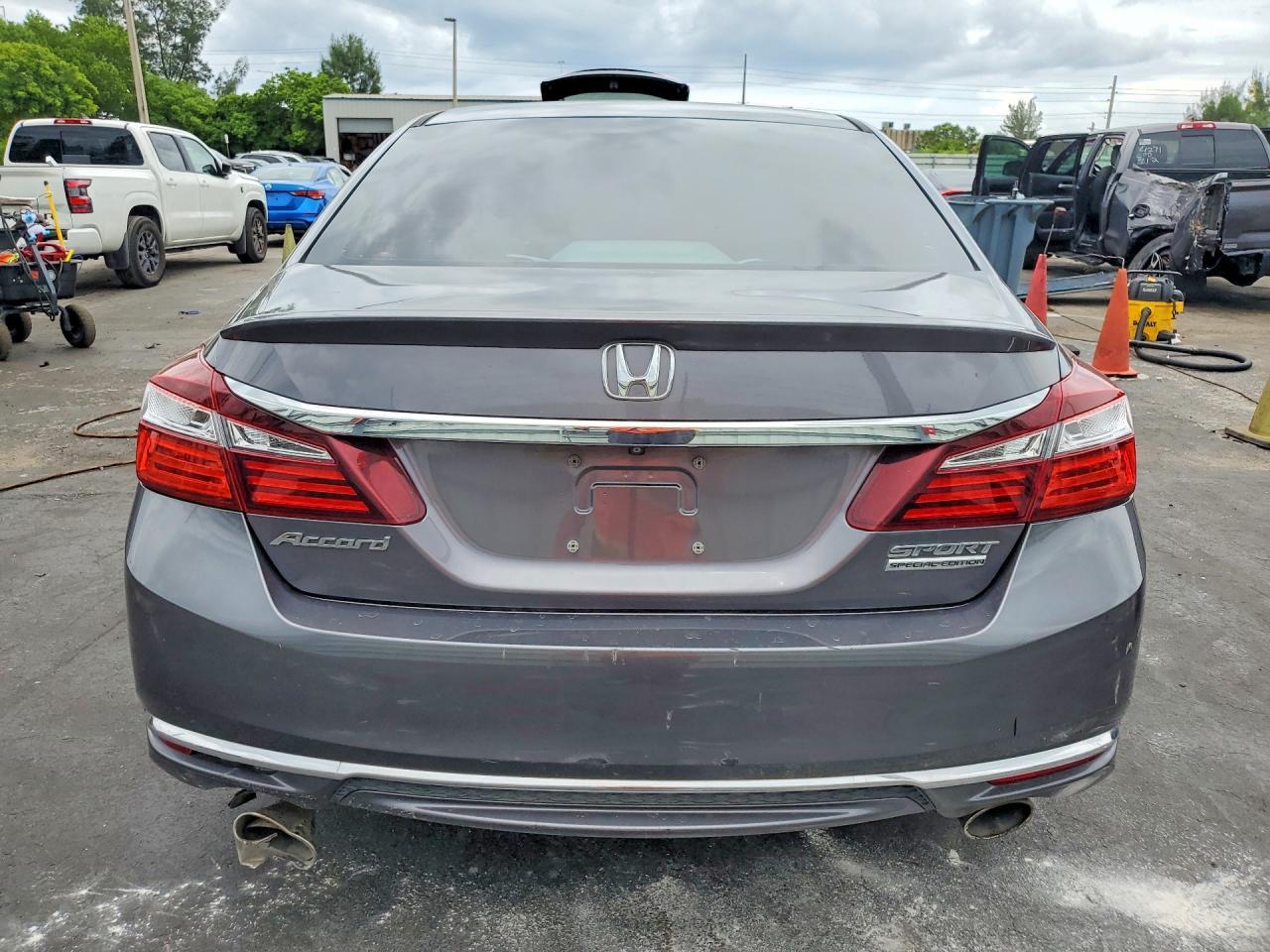 2017 Honda Accord Sport Special Edition - Фото 6