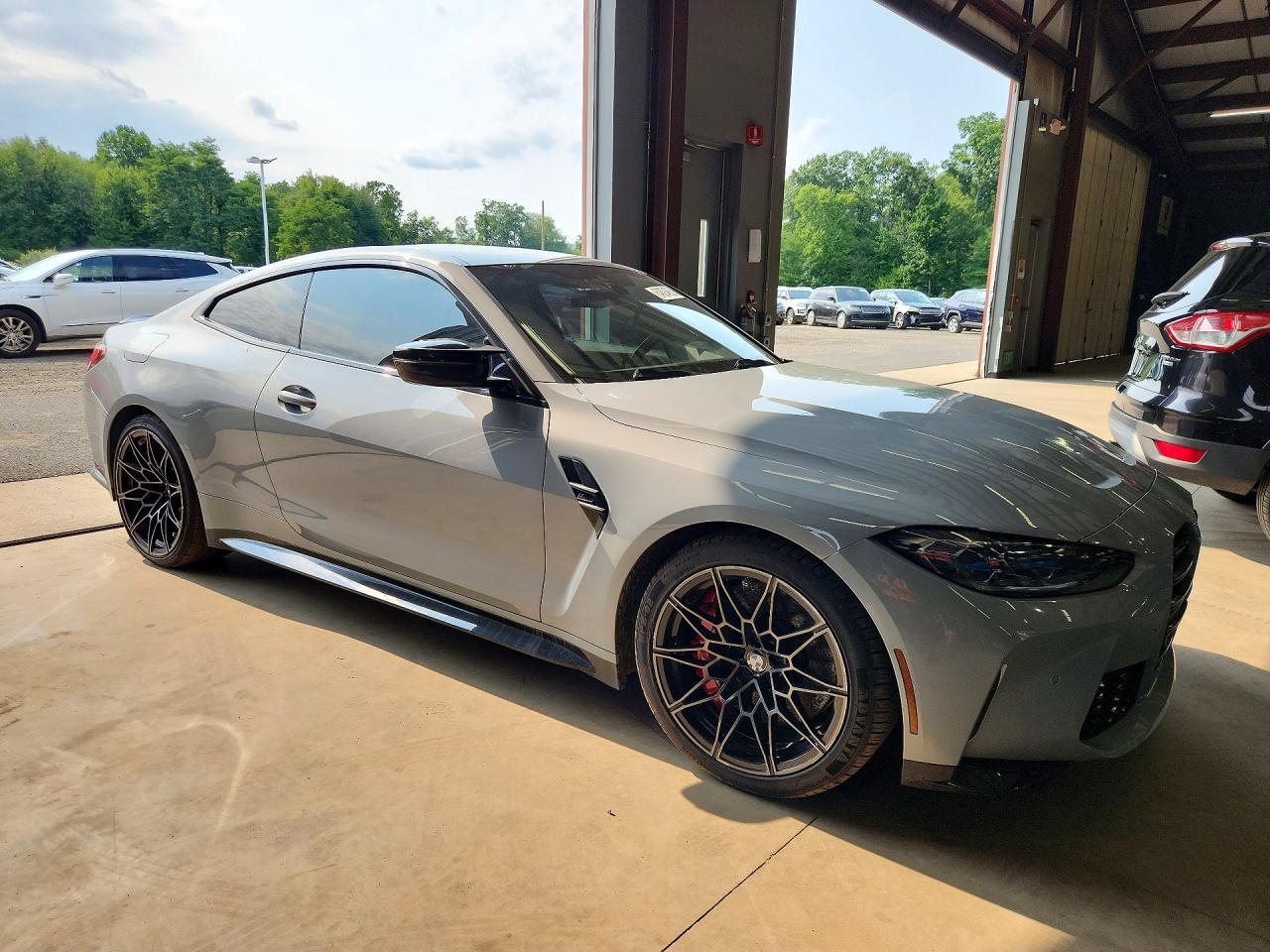 2022 BMW M4 Competition - Фото 4