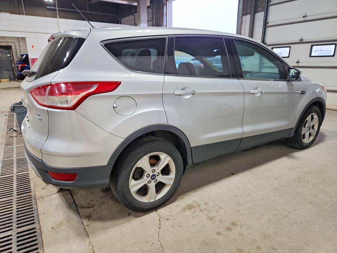 2016 Ford Escape Se - Фото 3