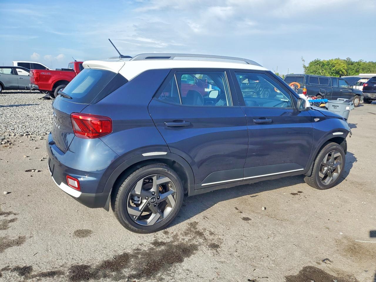 2026 Hyundai Venue Sel - Фото 3