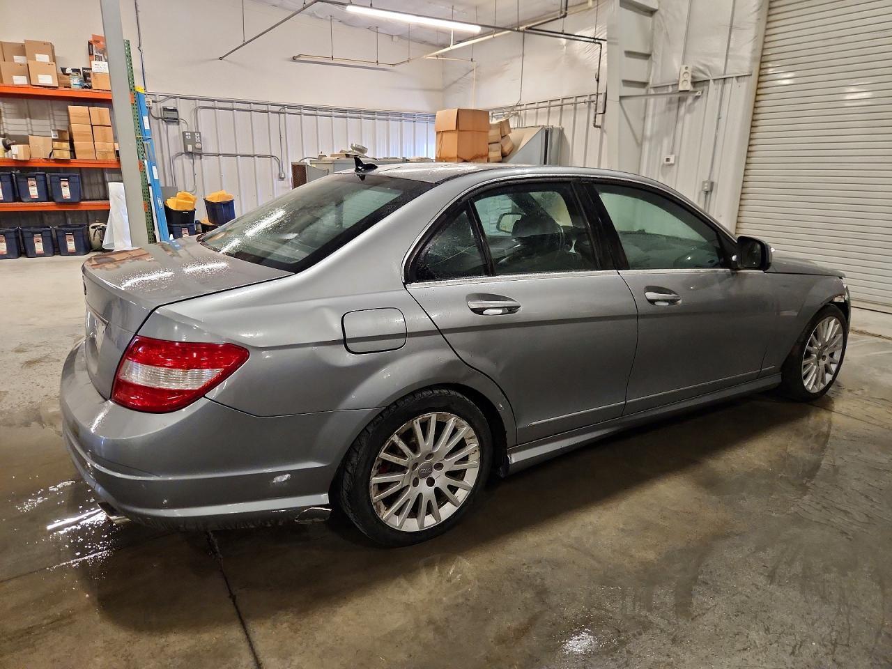 2008 Mercedes-Benz C 300 - Фото 3