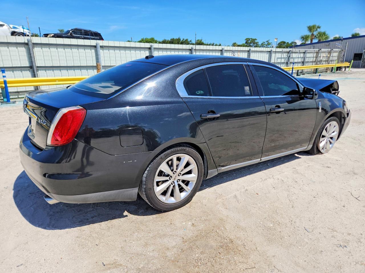 2011 Lincoln Mks - Фото 3