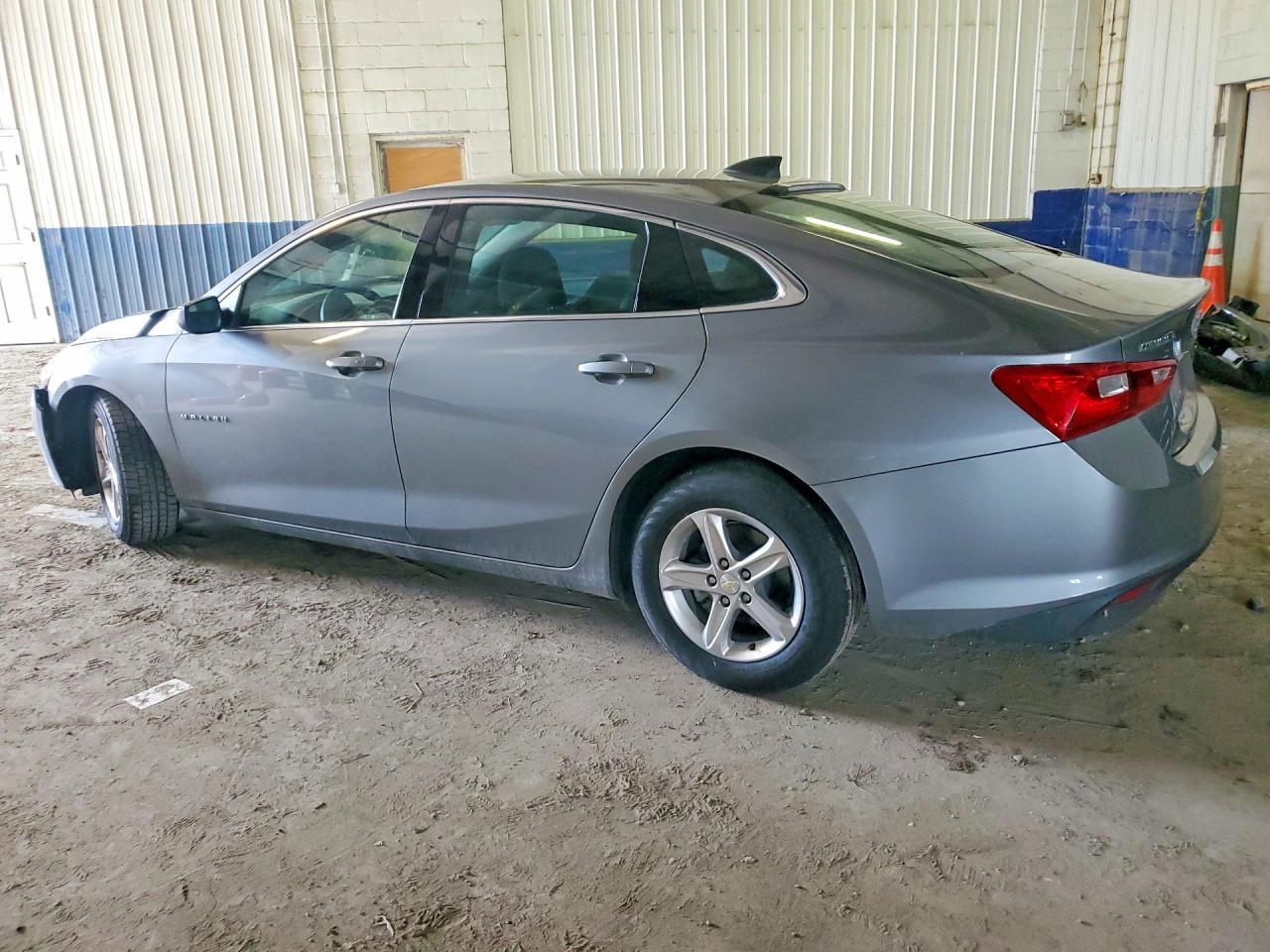 2023 Chevrolet Malibu Ls - Фото 2