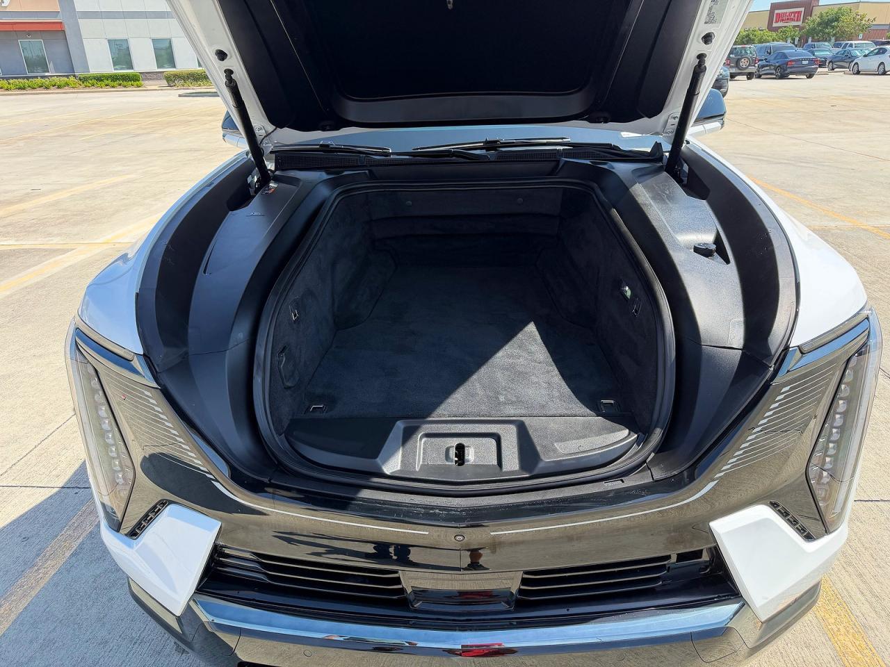 2025 Cadillac Escalade Iq Sport-2 - Фото 7