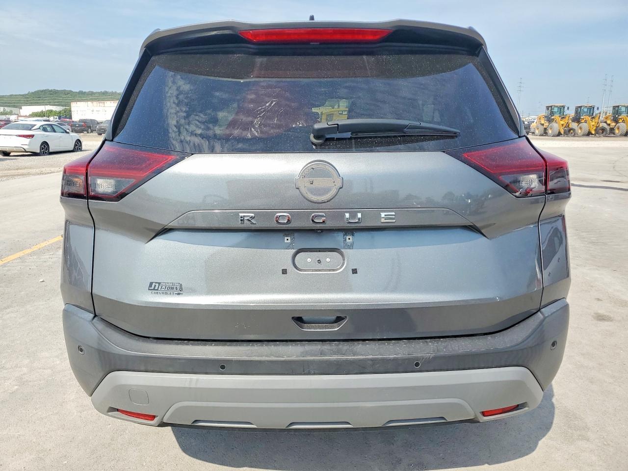 2023 Nissan Rogue S - Image 6
