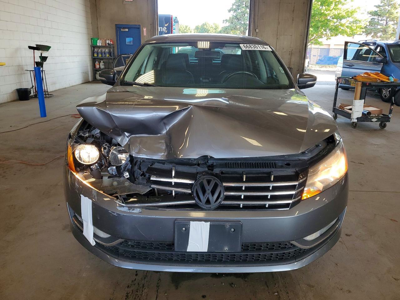 2015 Volkswagen Passat Sel - Фото 5