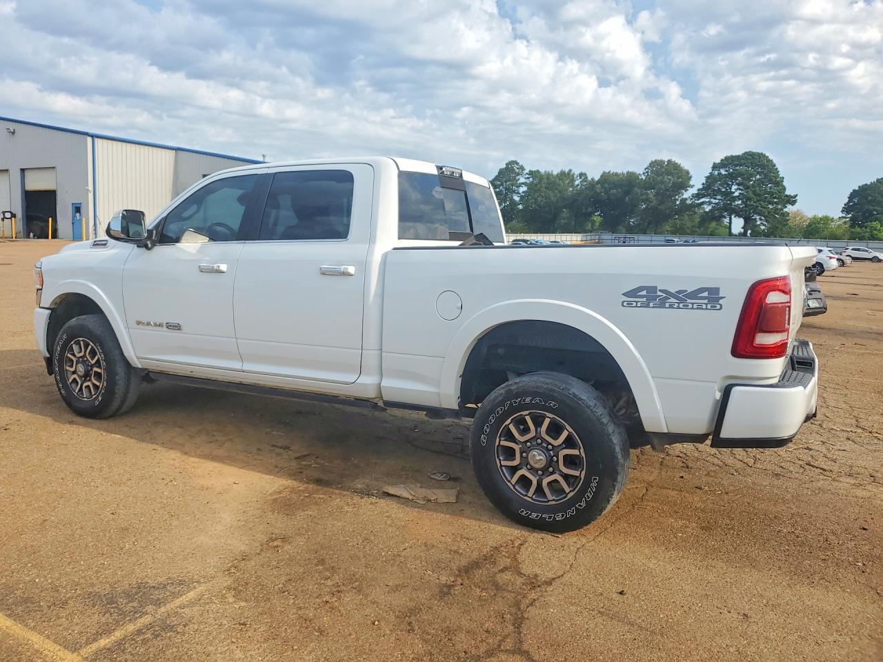2019 Ram 2500 Longhorn - Фото 2
