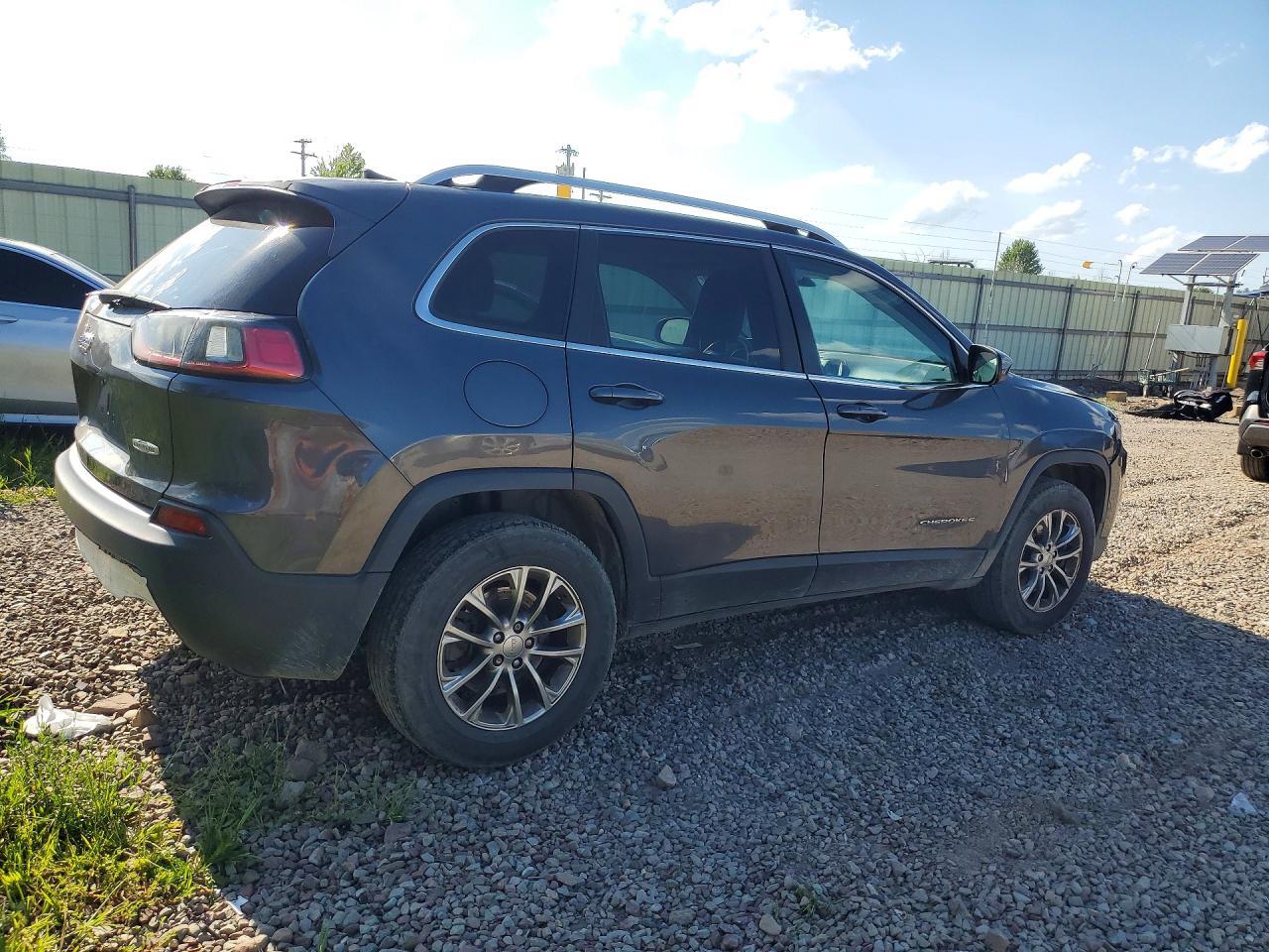 2019 Jeep Cherokee Latitude Plus - Image 3