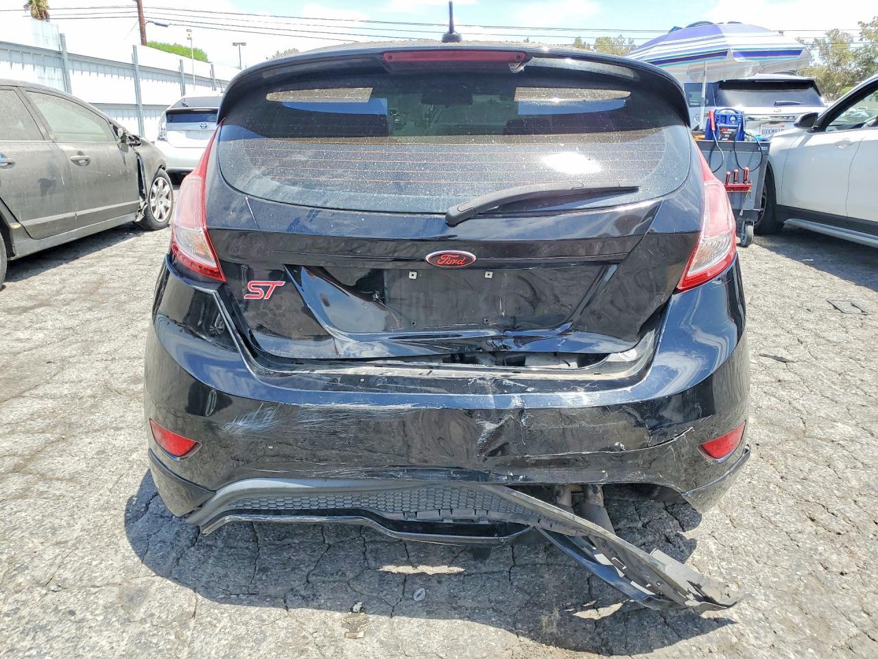 2017 Ford Fiesta - Фото 6