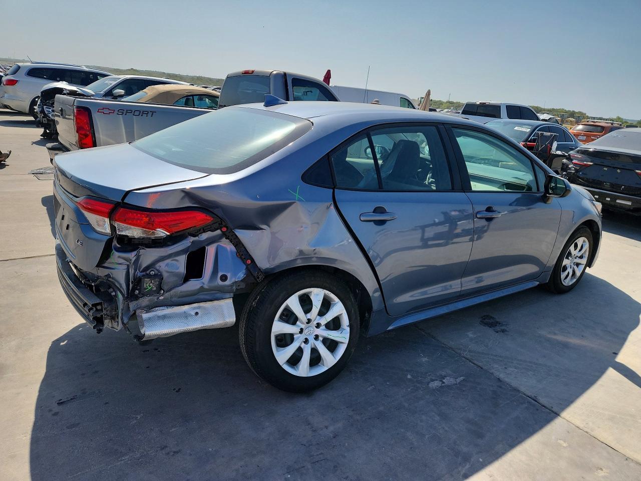 2026 Toyota Corolla Le - Фото 3