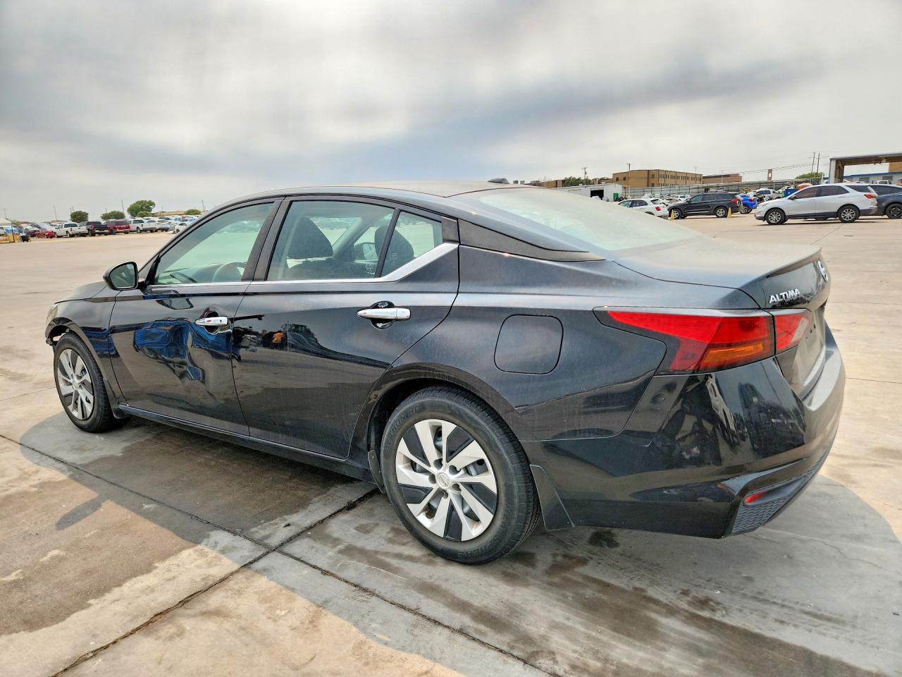 2019 Nissan Altima S - Image 2