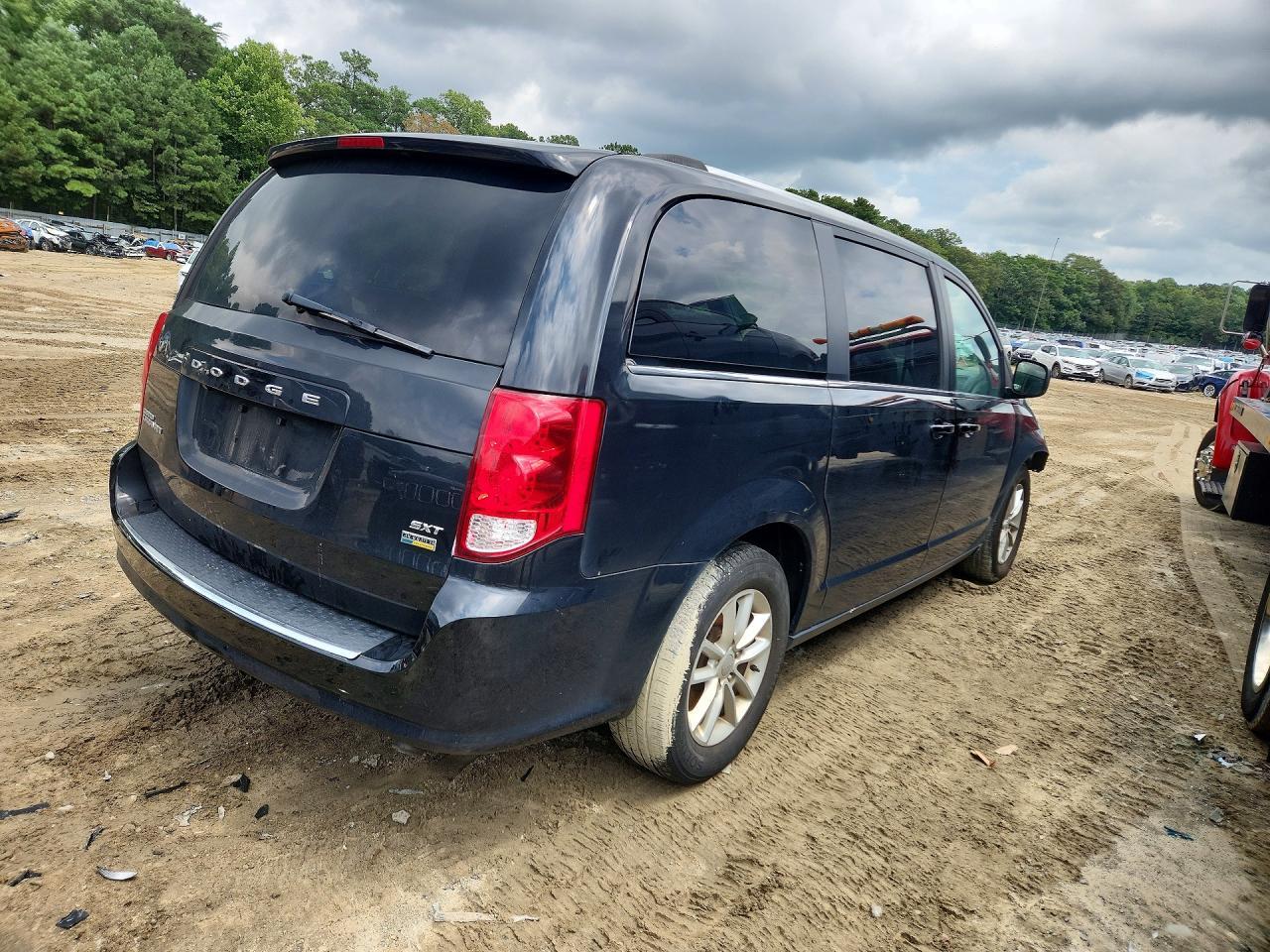 2019 Dodge Grand Caravan Sxt - Фото 3