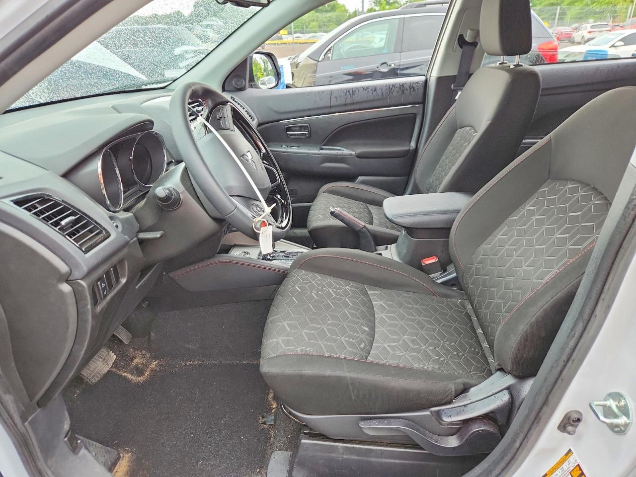 2024 Mitsubishi Outlander Sport S/Se - Image 7