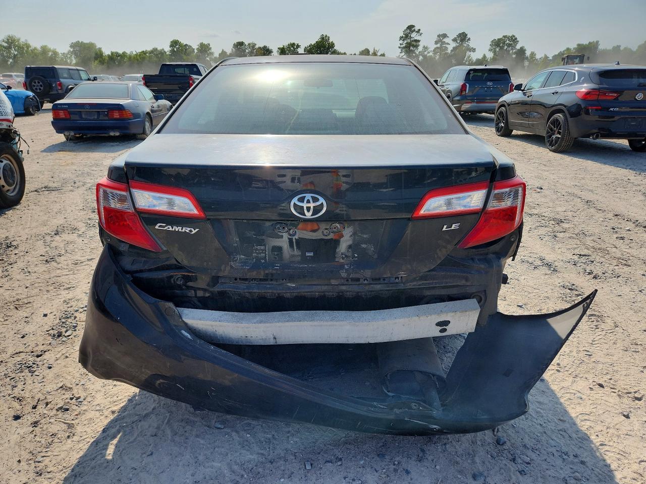 2014 Toyota Camry Le - Фото 6