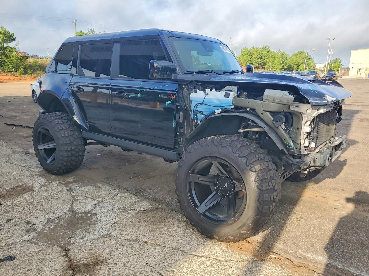 2024 Ford Bronco Outer Banks - Фото 4