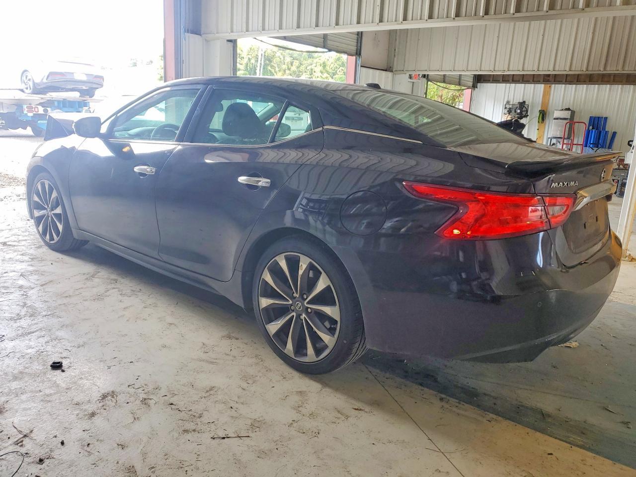 2016 Nissan Maxima 3.5 S - Image 2