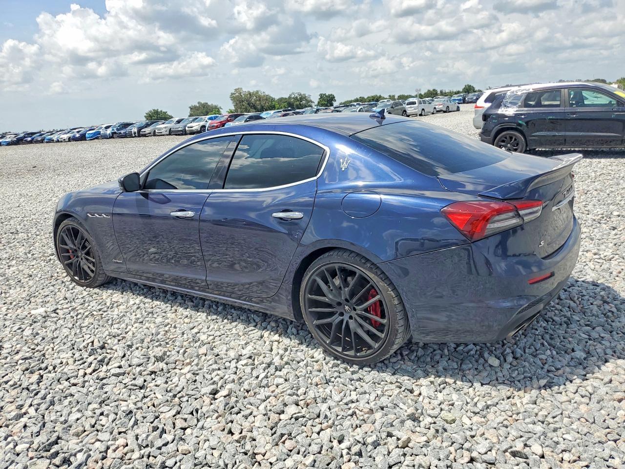 2018 Maserati Ghibli S - Фото 2