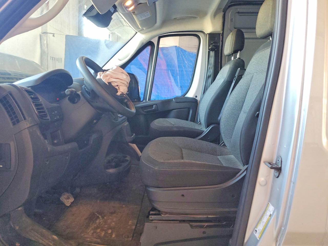 2023 Ram Promaster 1500 Delivery Van - Фото 7