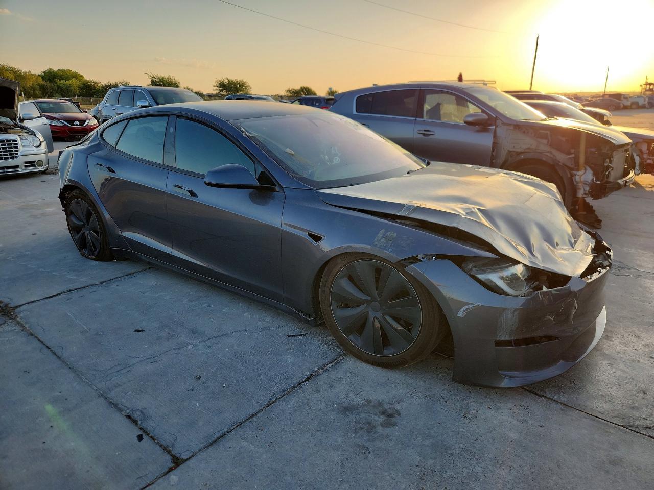2022 Tesla Model S - Image 4