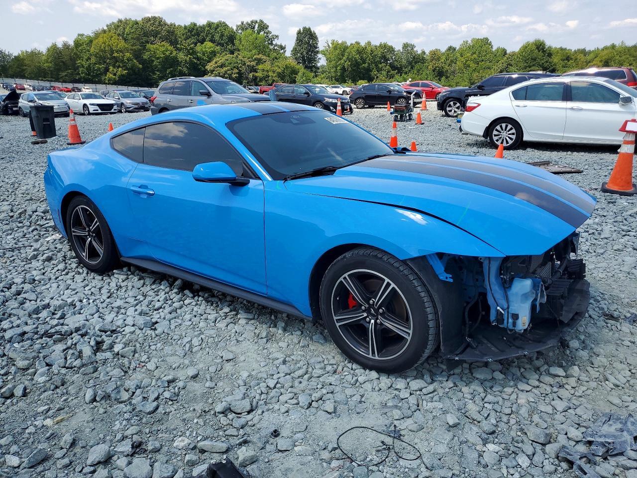 2024 Ford Mustang - Фото 4