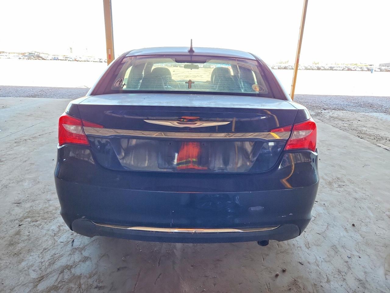 2013 Chrysler 200 Touring - Image 6