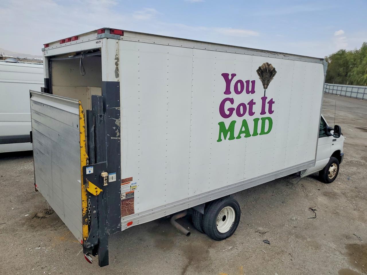 2011 Ford E350 Box Truck - Image 3