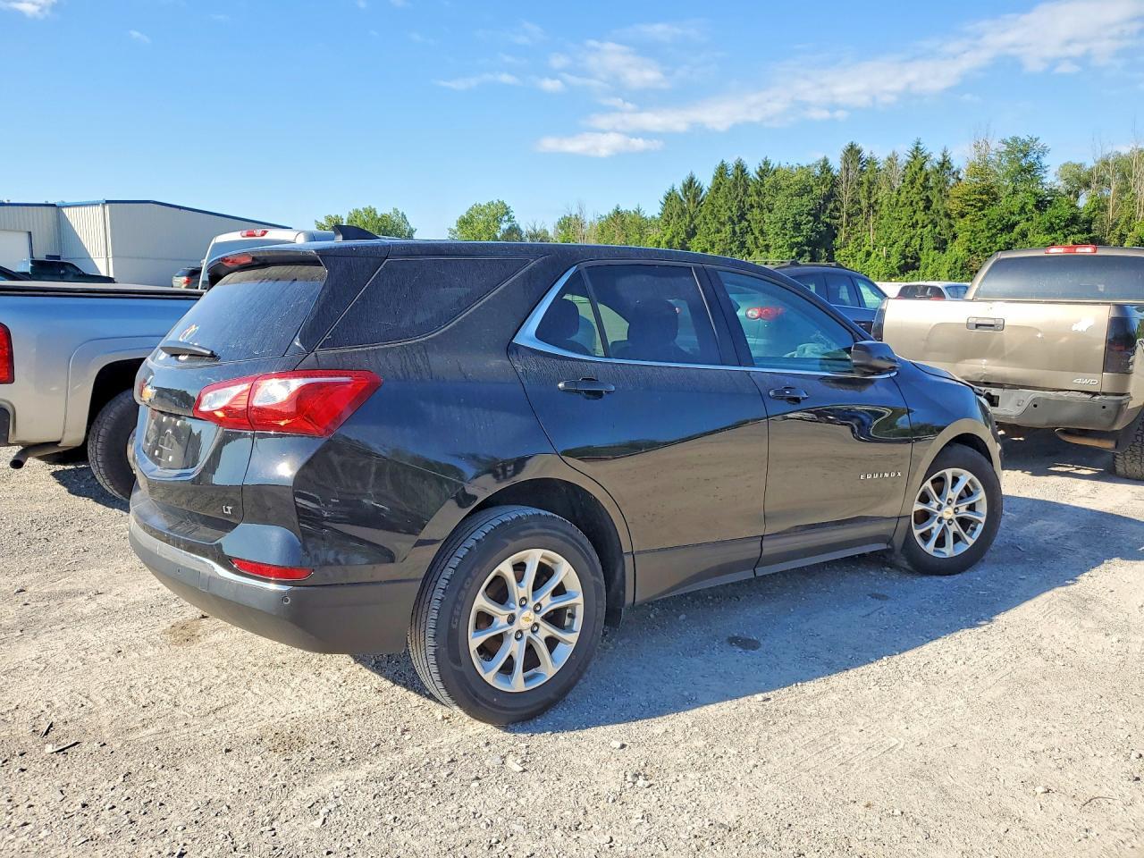 2020 Chevrolet Equinox Lt - Image 3