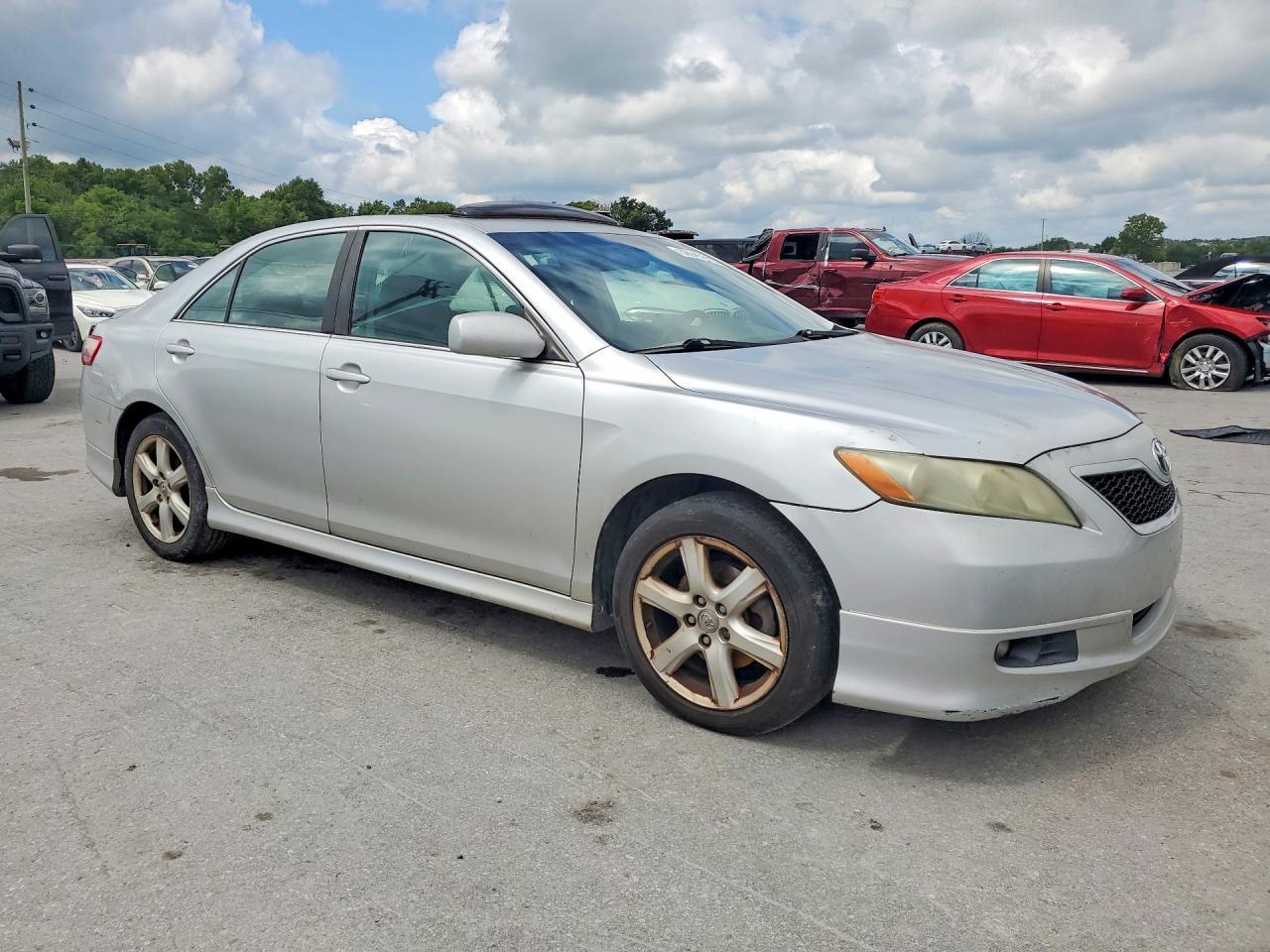 2009 Toyota Camry Se - Image 4