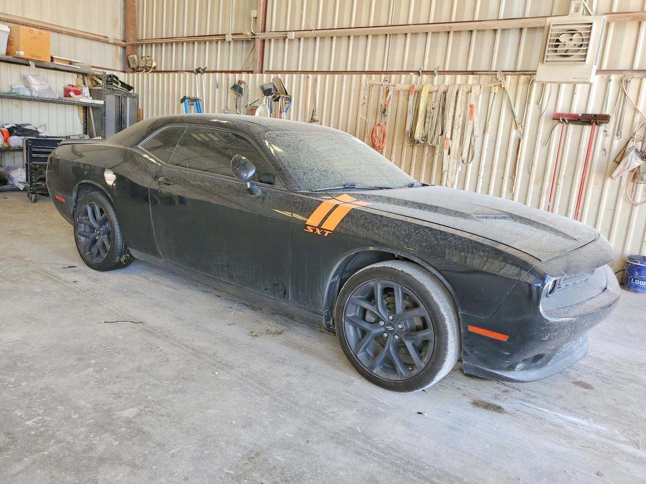 2019 Dodge Challenger Sxt - Image 4