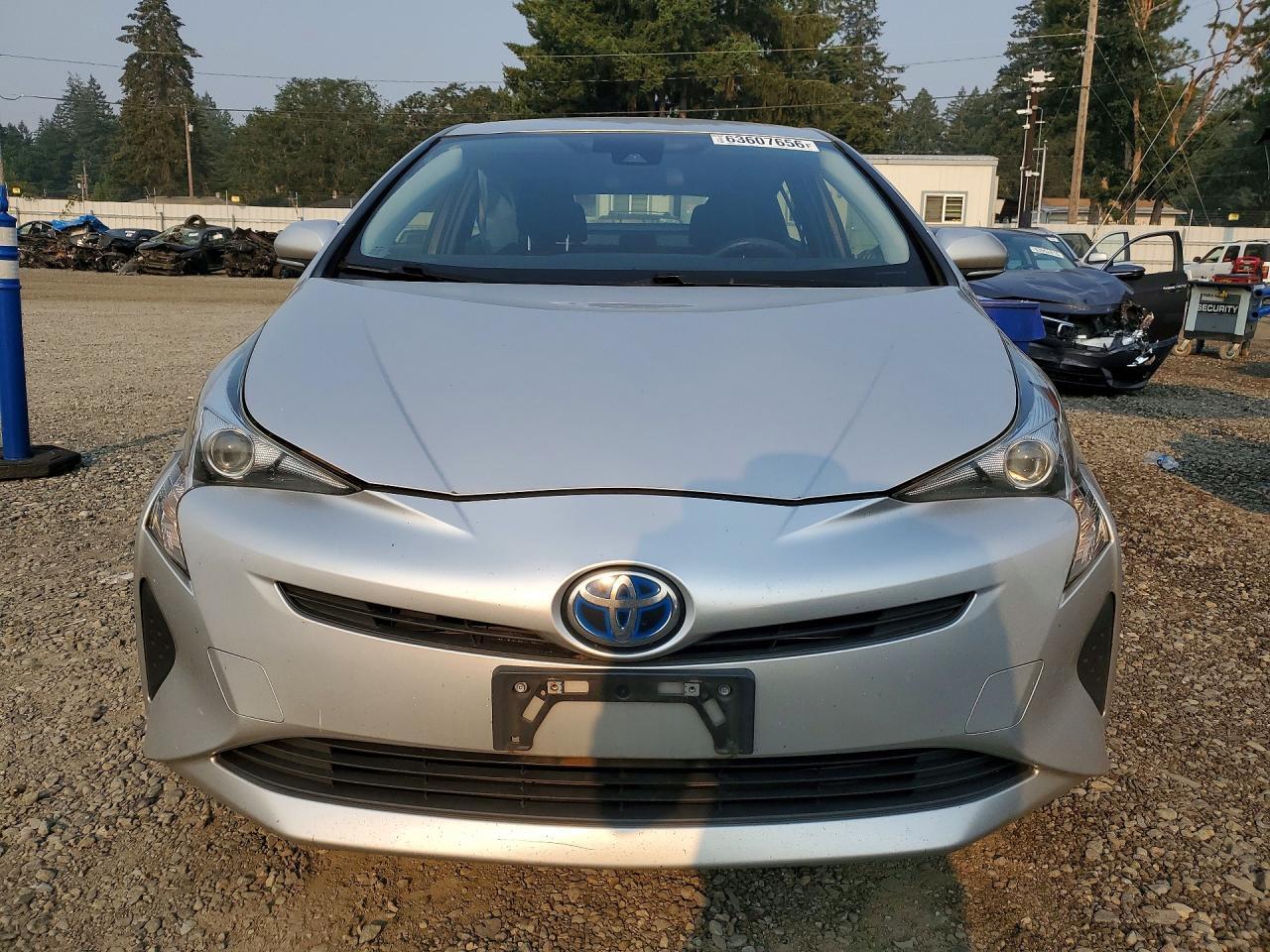 2017 Toyota Prius Two Eco - Фото 5