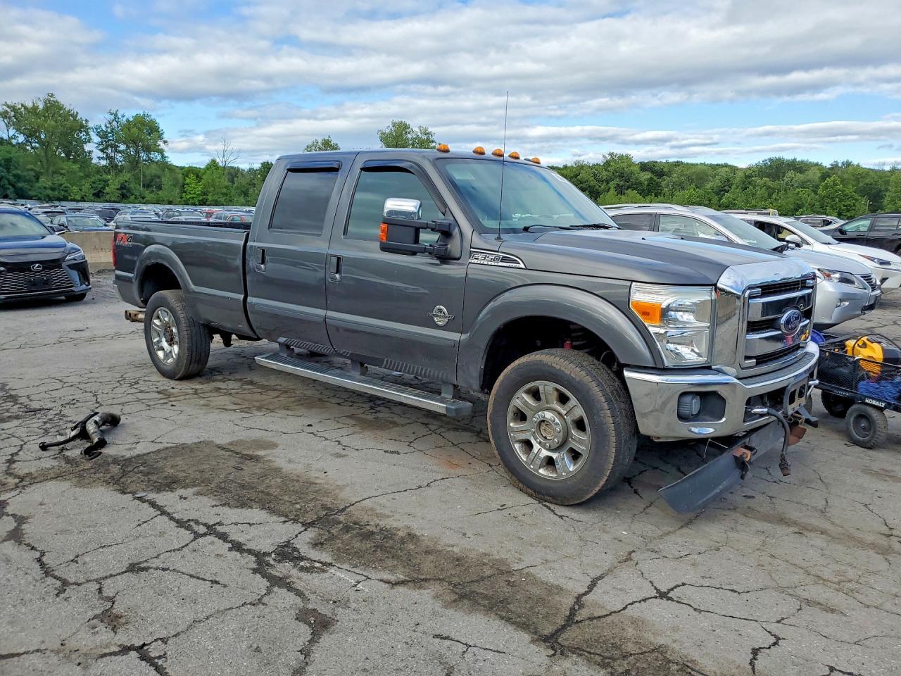 2015 Ford F350 Super Duty - Фото 4
