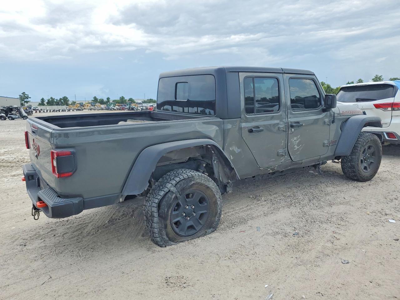 2021 Jeep Gladiator Mojave - Image 3