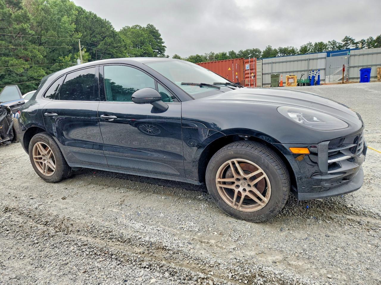 2020 Porsche Macan - Image 4